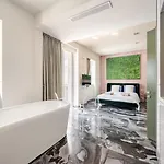 Penthouse With Jacuzzi & Panoramic Views - Heart Of La Valeta