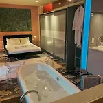 Penthouse With Jacuzzi & Panoramic Views - Heart Of Apartamento La Valeta