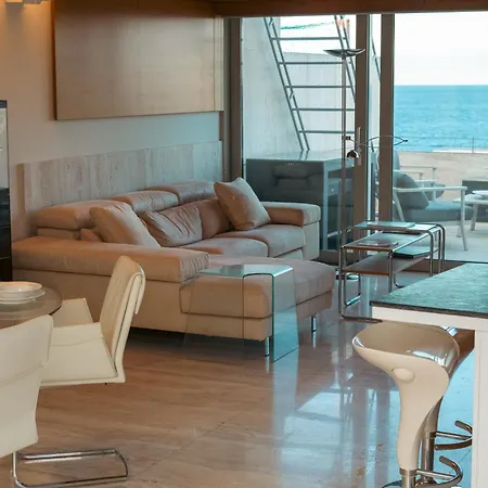 Penthouse With Jacuzzi & Panoramic Views - Heart Of
