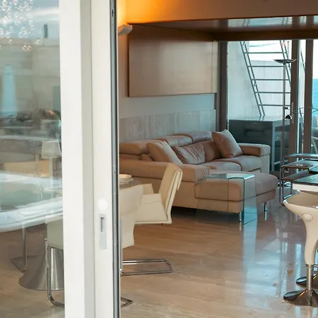 Apartment Penthouse With Jacuzzi & Panoramic Views - Heart Of