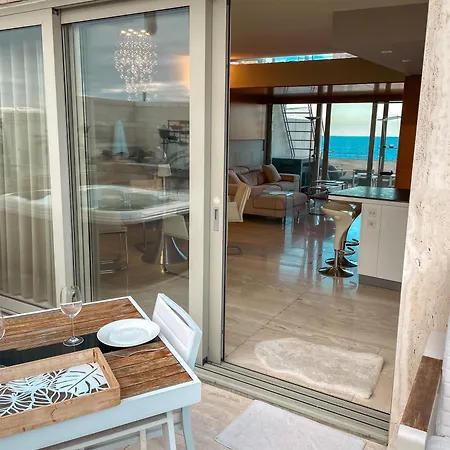 Penthouse With Jacuzzi & Panoramic Views - Heart Of Apartment *
