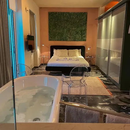 Apartment Penthouse With Jacuzzi & Panoramic Views - Heart Of *