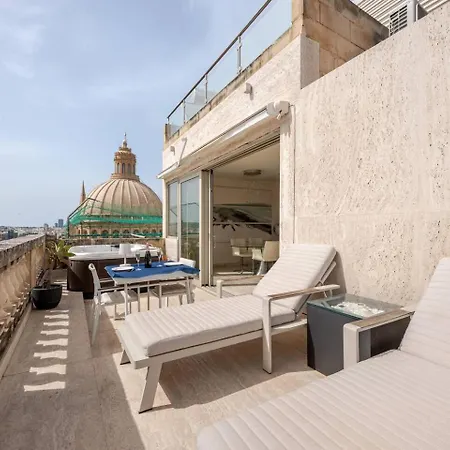 Penthouse With Jacuzzi & Panoramic Views - Heart Of Valletta