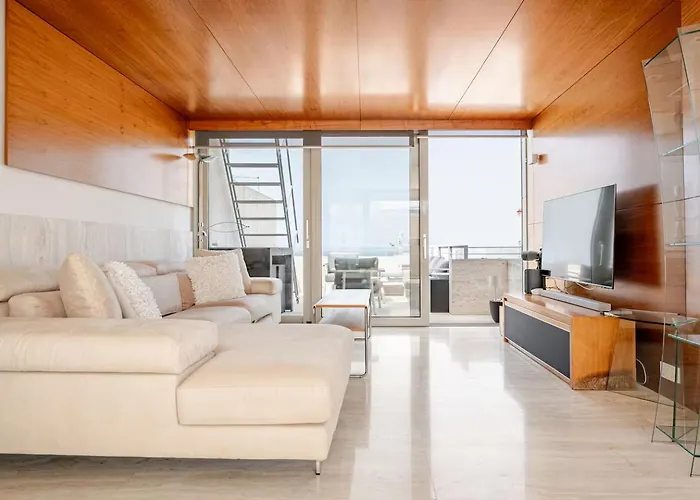 Penthouse With Jacuzzi & Panoramic Views - Heart Of Apartment Valletta