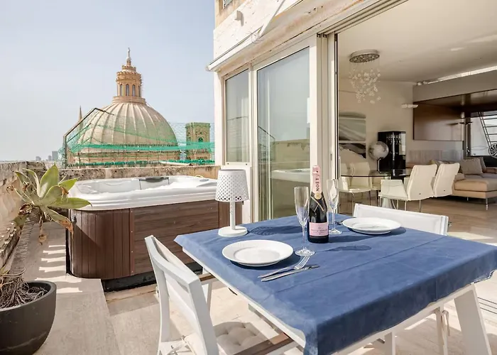 Apartament Penthouse With Jacuzzi & Panoramic Views - Heart Of Valletta