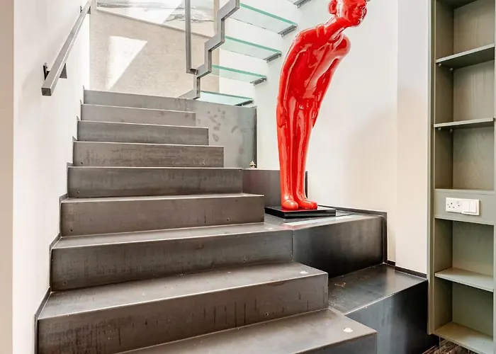 Penthouse With Jacuzzi & Panoramic Views - Heart Of * Valletta