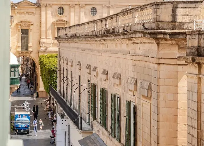 Penthouse With Jacuzzi & Panoramic Views - Heart Of